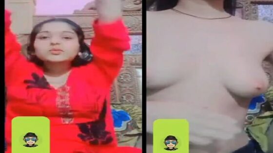 Image of Kashmiri Girl Live Show for Boyfriend Cute and Playful-Linkwallah.com