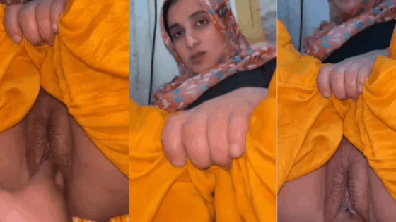 Image of Naughty Hijabi Kashmiri Pussy Fingered Deep-Linkwallah.com