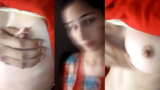 Image of JK Girl boob showing Kashmiri sex videos-Linkwallah.com